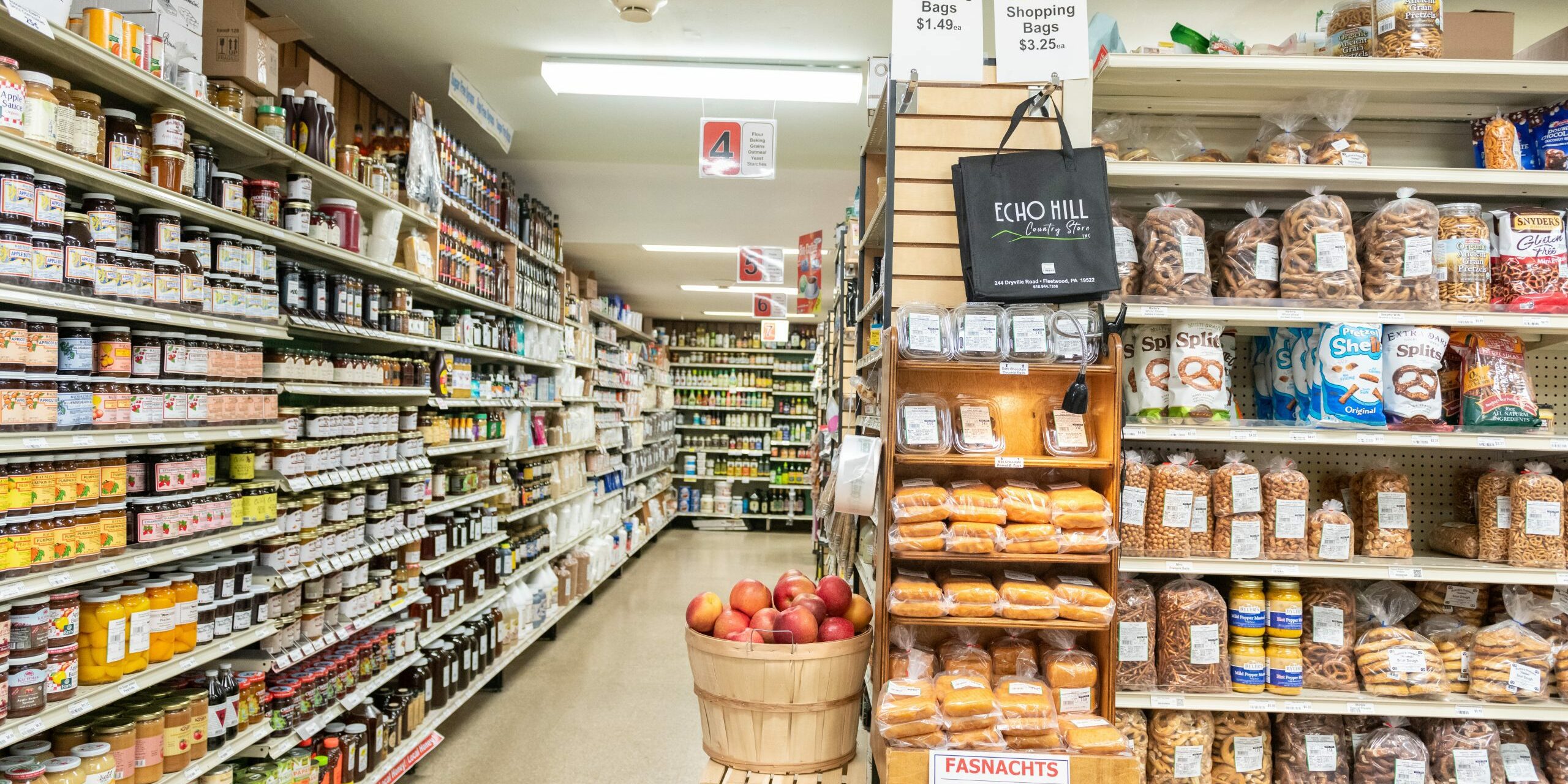 Echo Hill Country Store aisles